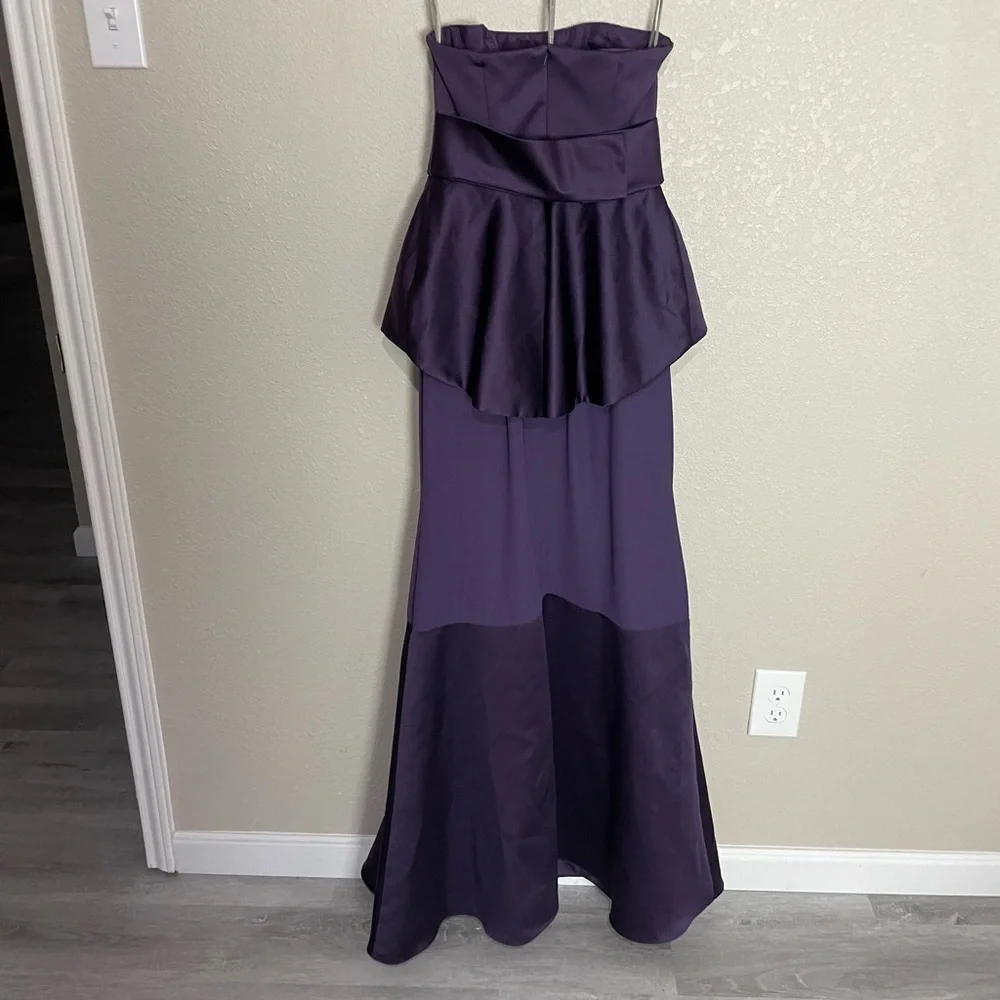 Vera Wang White Trumpet Royal Purple Floor Length Strapless Gown 2